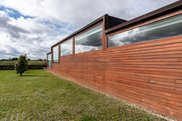 Wood Cladding Service in Brick